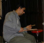 /Photos/2003WinterNAMM/score/Karl Rodas.jpg